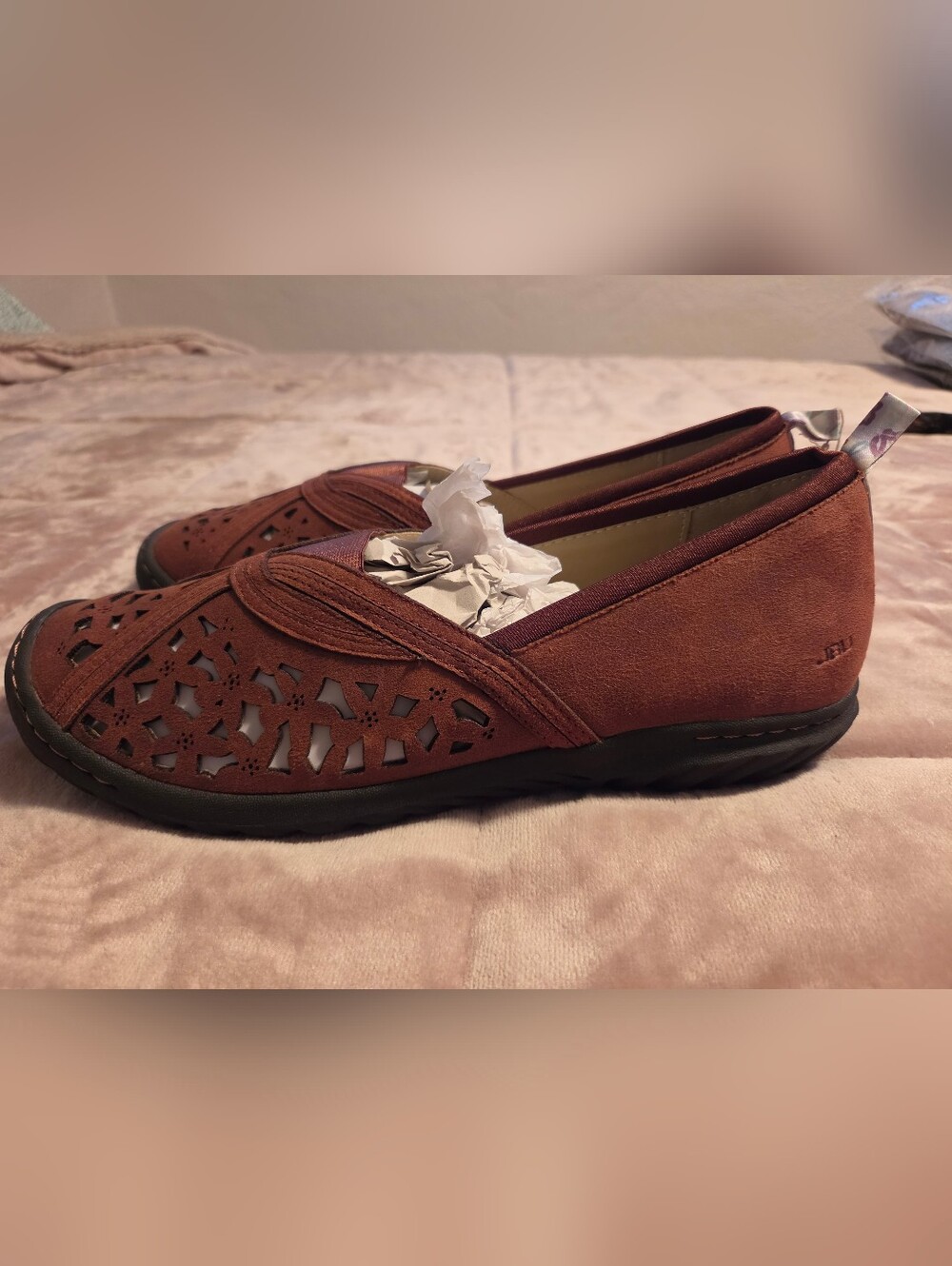 NWT- JBU Women's Rust Brown Laser-Cut Slip-On Loafers 12W